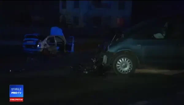 Un tânăr de 19 ani a murit într-un accident produs de un coleg. Alți 6 oameni au fost răniți