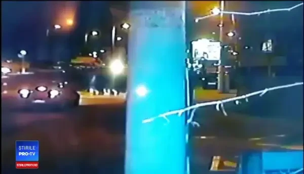 Copil de 3 ani, ucis de un șofer începător pe trecere. Tatăl său este în comă. VIDEO