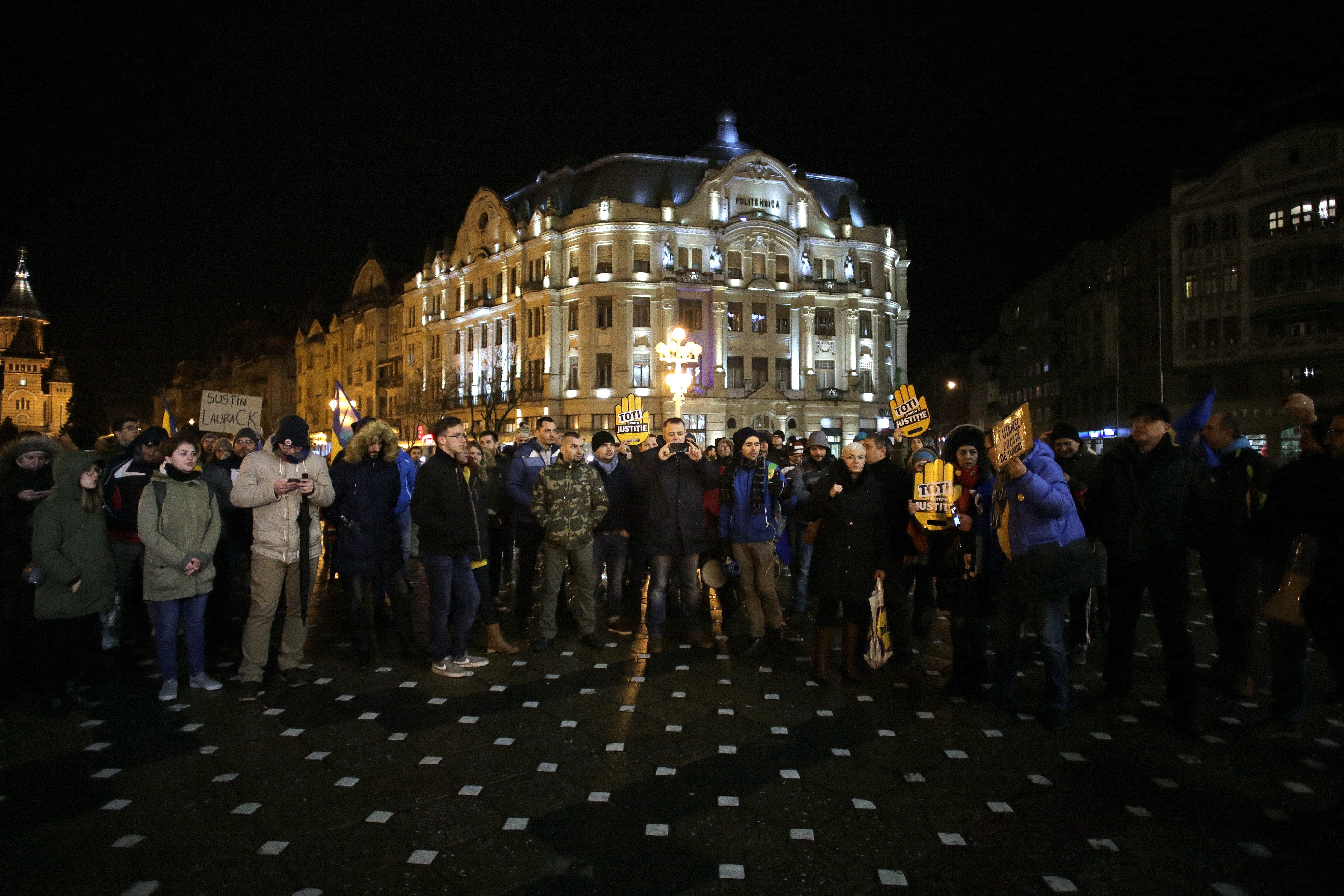 Manifestații în toată țara după anunțul lui Toader. "Tudorel, fă ceva, dă-ţi te rog demisia!"