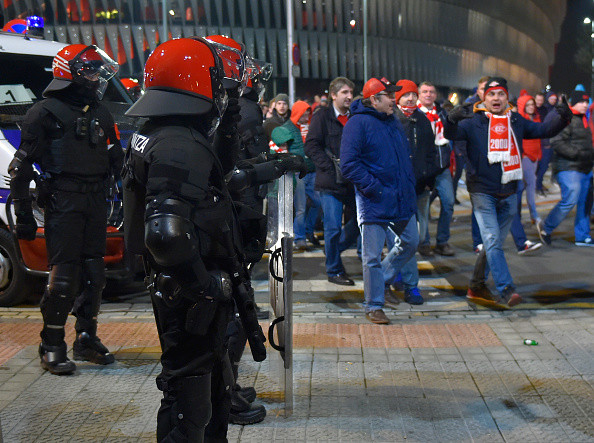 Violențe în Spania, înaintea meciului Athletic Bilbao şi Spartak Moscova. Un polițist a murit