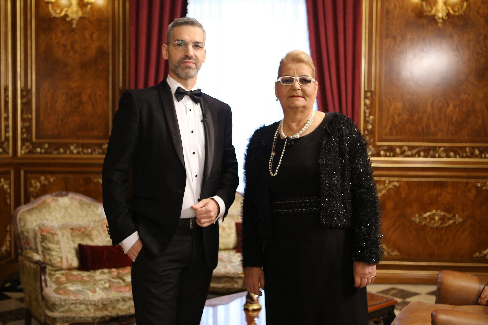 Răsturnare de situație la ”Mă însoară mama!” Mama unui băiat e interesată de tatăl unei pretendente