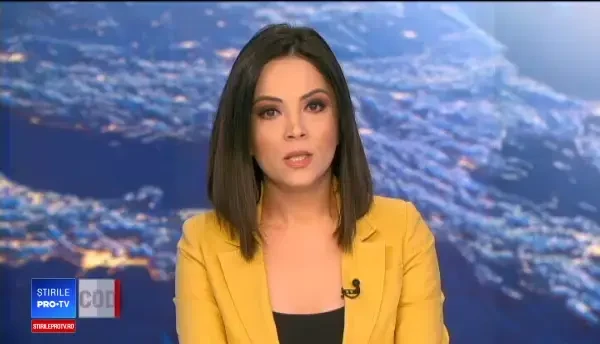 Șase mașini, blocate în Giurgiu. Un autobuz și o ambulanță, deszăpezite în Teleorman