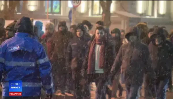 4.000 de oameni au manifestat în Piața Victoriei pentru susținerea DNA. VIDEO