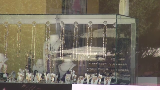 Suspect care a jefuit o bijuterie din Galați în urmă cu câteva luni, identificat