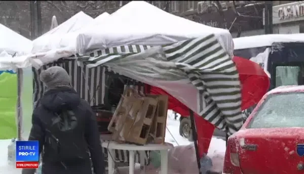 Comercianții de mărțișoare, supărați pe Firea pentru că a închis școlile de 1 martie