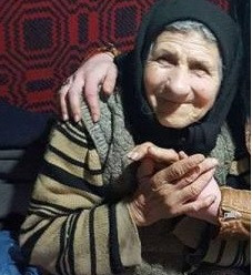 Povestea bătrânei din satul ascuns în Apuseni care trăieşte dintr-un ajutor de 100 de lei