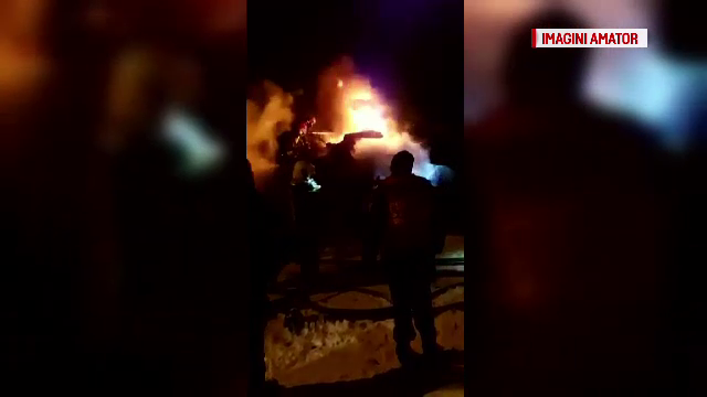 Un incendiu i-a adus sfârşitul unei bătrâne de 82 de ani din Capitală. Victima îşi făcea focul în cameră