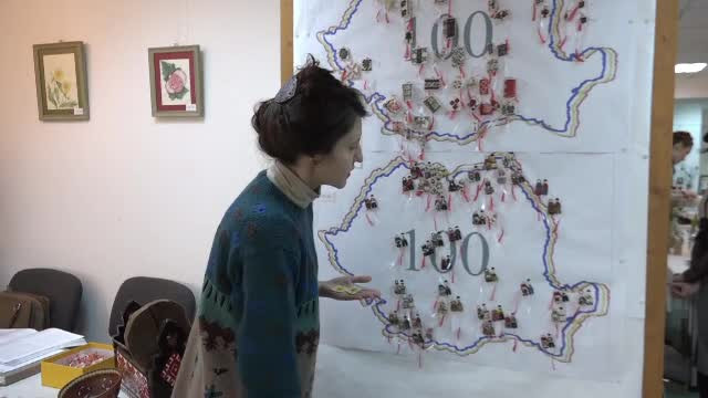 Mărțișoare dedicate Centenarului Marii Uniri, pictate pe pânză