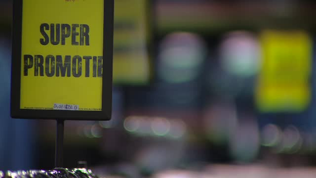 Iarna perfectă pentru comercianți. În doar 3 zile, magazinele au vândut mai mult decât în 3 luni