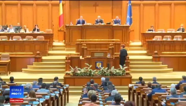 Munca la distanţă, reglementată oficial în România. Angajații care pot lucra acasă sau la cafenea