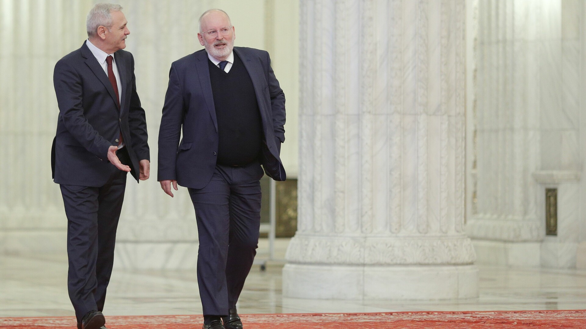 Dragnea la Congresul unde se anunţă candidatura lui Timmermans. "Suntem de partea bună"