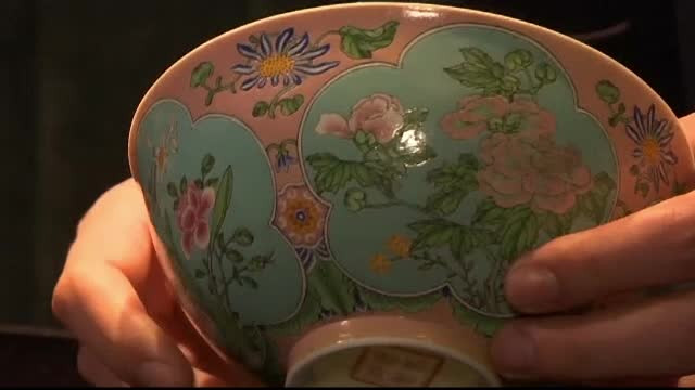 Vas de porţelan, vândut la licitaţie cu 25 de milioane de dolari