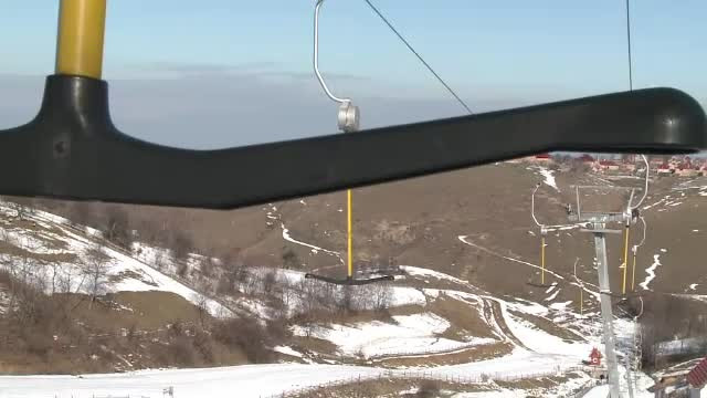 Pârtii de schi construite pentru ambiţiile politicienilor. Proiectele Elenei Udrea, teren minat