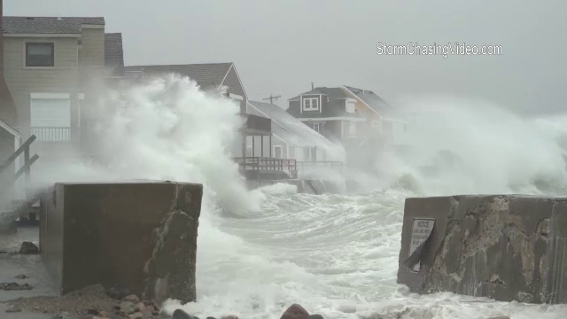 "Ciclonul-bombă" a lovit iar SUA. Șase morți si un milion de oameni fără curent