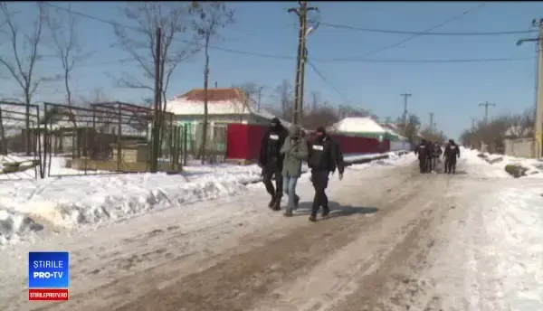 Doi tineri din Vaslui au recunoscut că au incendiat clădirea Postului de Poliţie