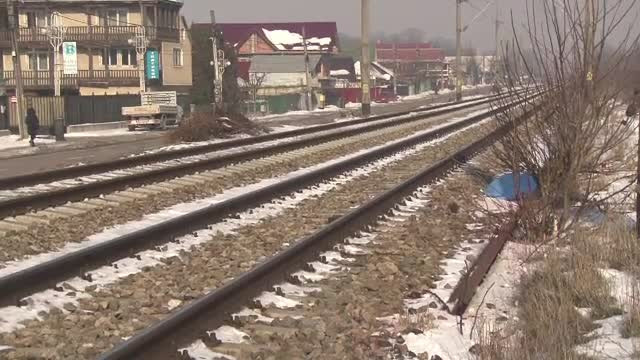 Bărbat călcat de tren în timp ce traversa calea ferată, deși mecanicul l-a avertizat sonor