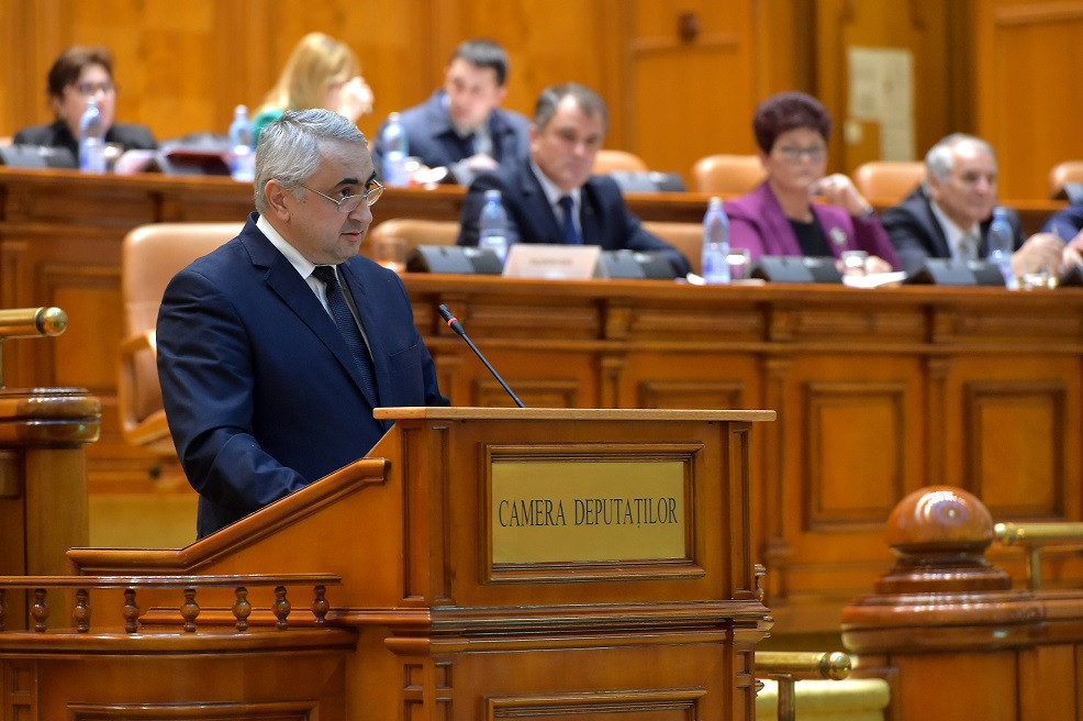 Ministrul Educaţiei, discurs cu greşeli în Parlament. "Primul lucru care am remarcat"