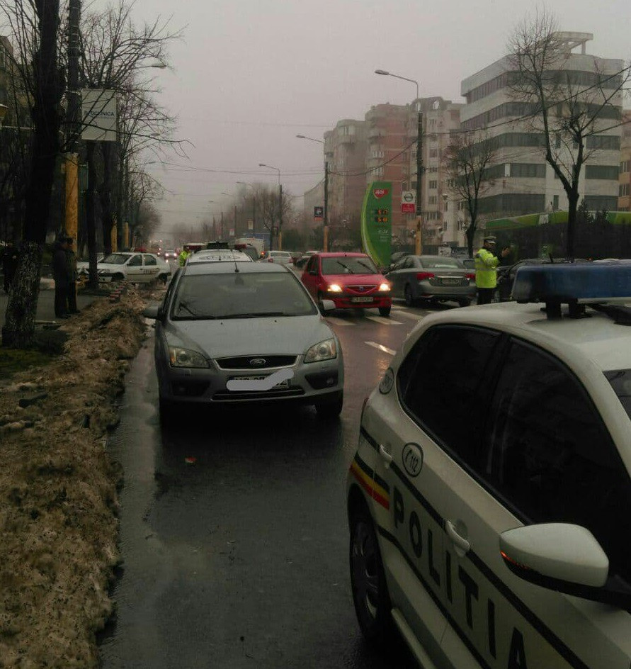 Elevă lovită pe trecerea de pietoni de un poliţist, în Constanţa