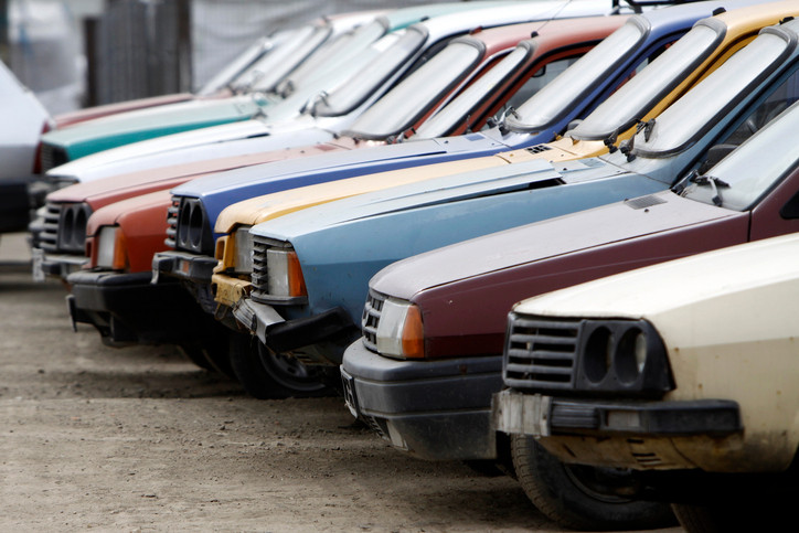 Lege împotriva samsarilor. Fără rable aduse din afară și doar o mașină second hand la 2 ani