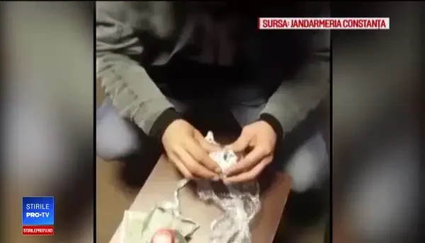 17 minori din Constanța, prinși în timp se drogau și jucau la păcănele