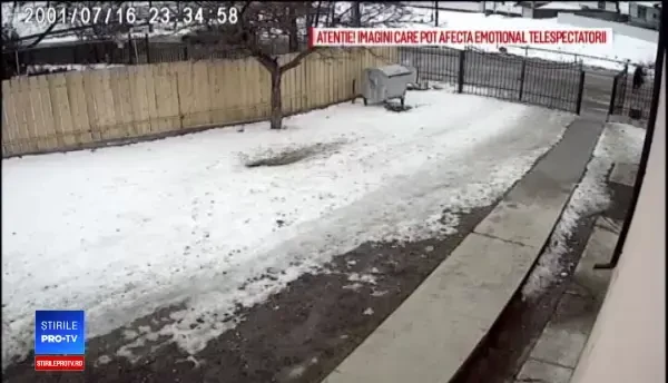 Femeie ucisă în bătaie pe stradă de un tânăr băut, care voia să o jefuiască