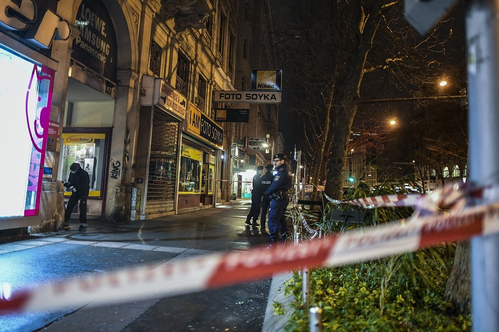 Un afgan a recunoscut că a comis atacul cu cuţitul din Viena pentru că era nemulţumit de viaţa lui