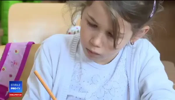 Felicitări și surprize pregătite de copii pentru mame, la școală, de 8 Martie