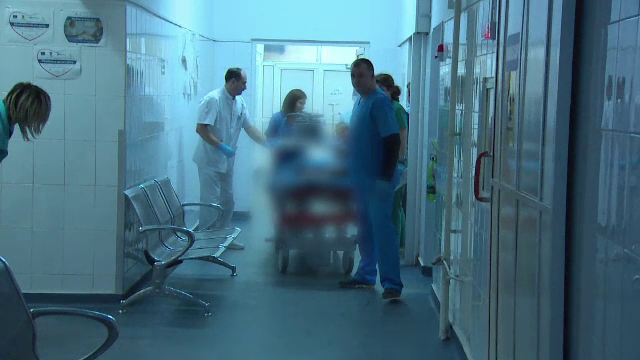 Fetiță de 10 ani accidentată grav, în Capitală. Șoferul a fugit de la locul impactului