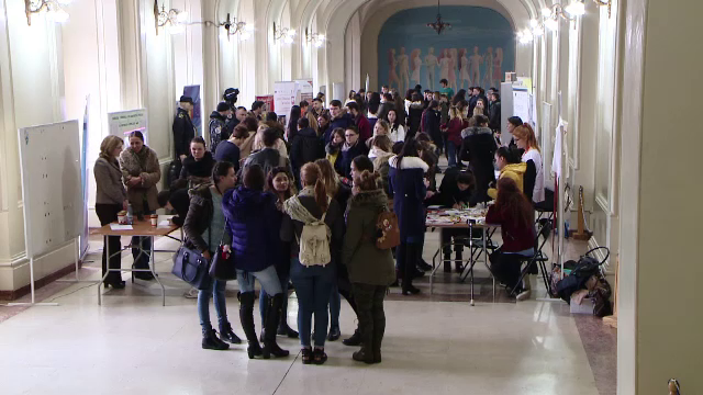 Generația care în timpul liber face voluntariat. Cei mai mulți aleg să meargă la penitenciar