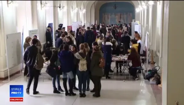 Generația care în timpul liber face voluntariat. Cei mai mulți aleg să meargă la penitenciar