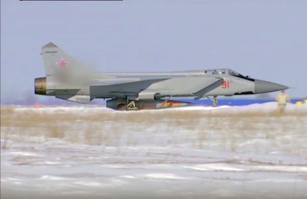 Rusia a testat cu succes o rachetă hipersonică: „N-are egal”