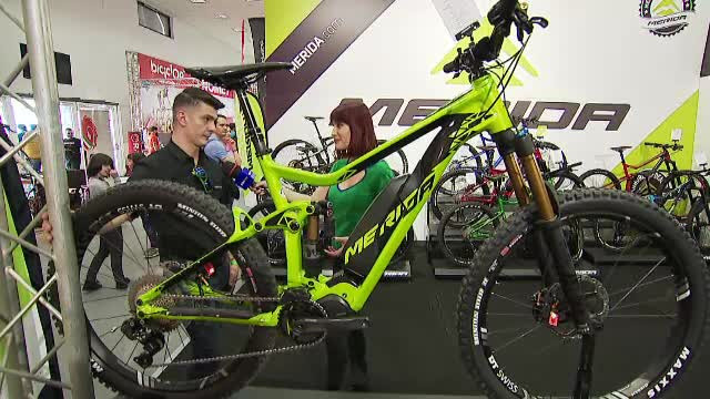 Se încarcă în 6 ore și are autonomie 100 km. Bicicleta electrică de 6.000 euro