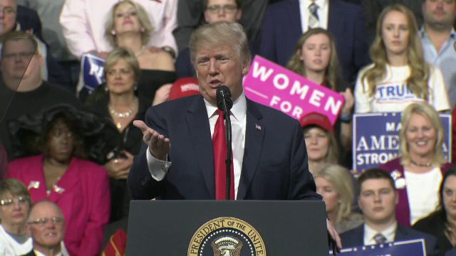 Trump se laudă din nou: „Mi-ar fi uşor să fiu preşedinte ca la carte”