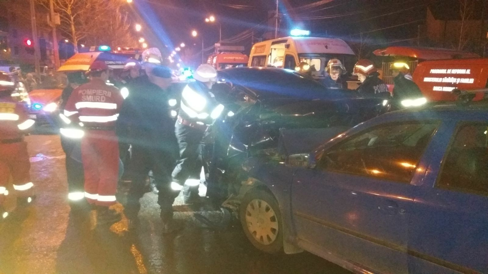 Accident rutier în Capitală. Patru persoane, în stare gravă la spital