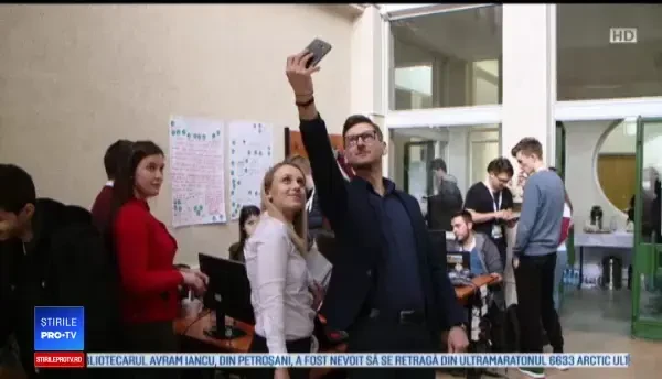 Innovation Labs 2018. Sistem de rezervări online pentru restaurante şi livrări cu drona