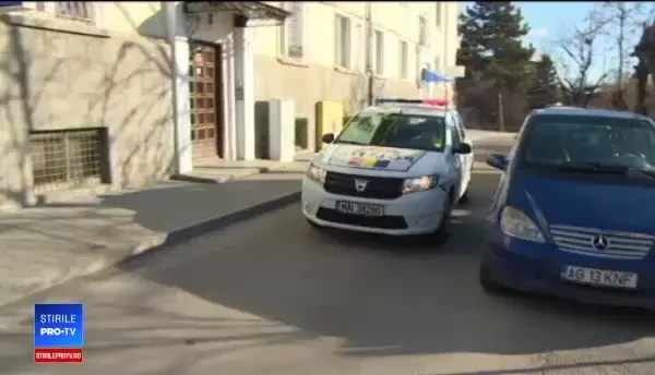 Cadavrul unui tânăr, lăsat dintr-o mașină în centrul orașului Pitești