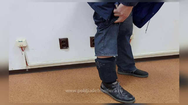 Amendă de 5.000 de lei, pentru un bărbat care avea țigări de contrabandă ascunse în șosete