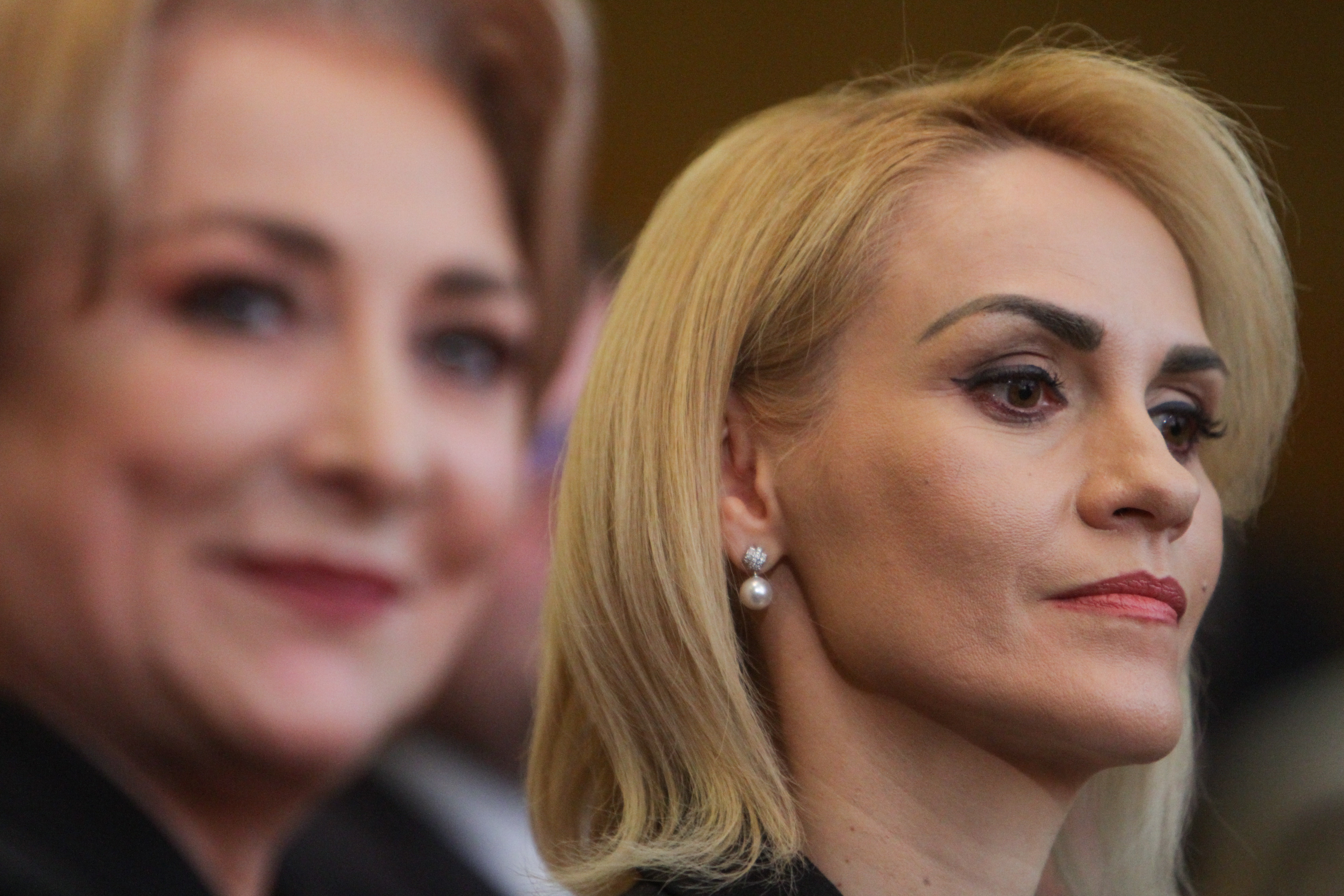 Gabriela Firea: ”Cred că sunt mai comuniști ei decât noi”