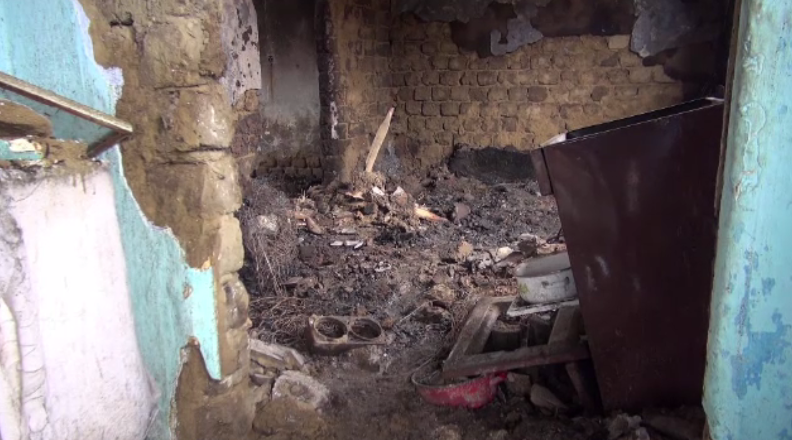 Un bărbat a ars de viu, după ce o lumânare a căzut în patul său în timpul nopții