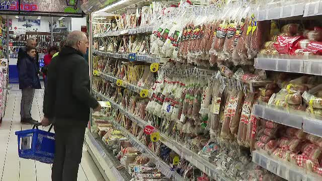 Ce conține de fapt parizerul de pasăre. Inspectorul PRO a analizat mezelurile din magazine