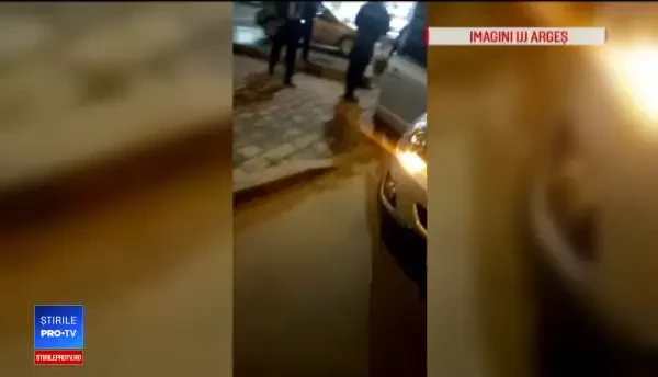 Tânărul aruncat în stradă, în Pitești, a murit cu zile. Detalii bulversante din dosar