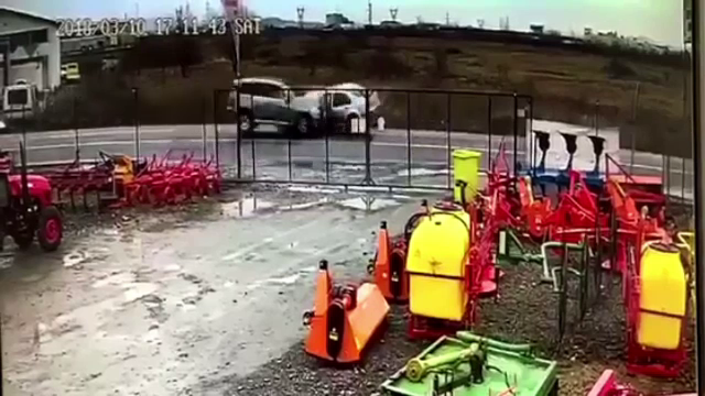 Patru persoane au ajuns la spital, după un accident pe o șosea din Baia Mare