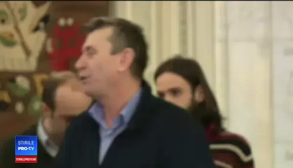 Scandalul pensiilor speciale. Ce sume de bani ar putea să primească aleșii locali