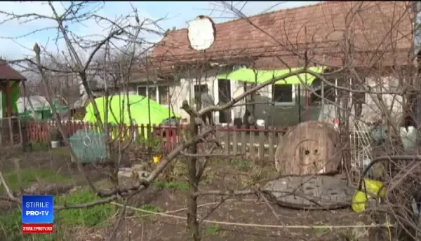 Cu internet în casă şi toaletă în curte. Măsurile drastice pentru a-i determina pe români să se racordeze la reţea