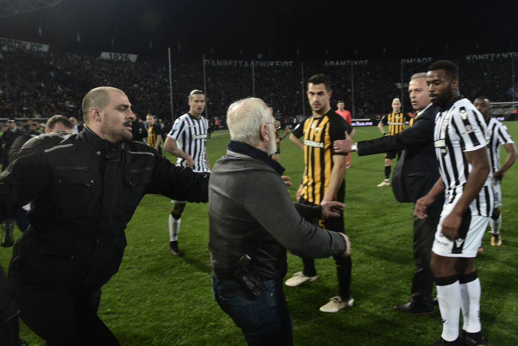 PAOK Salonic, suspendată de Asociația Cluburilor Europene, după incidentele cu AEK