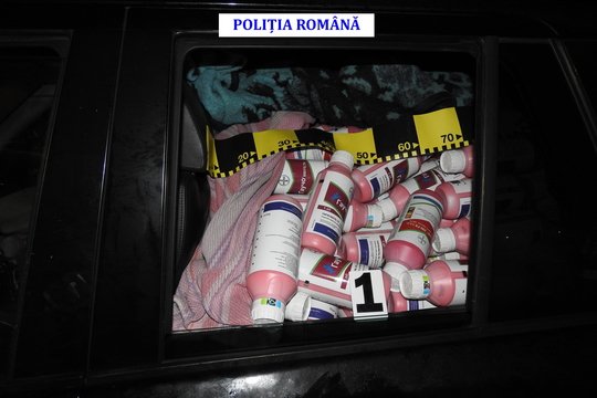 recipiente cu substanţe periculoase