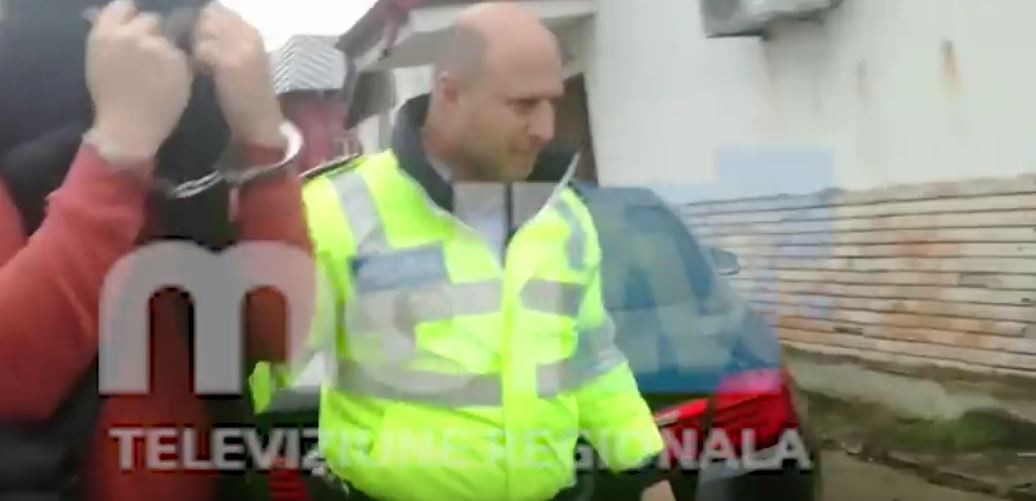 Bărbat prins masturbându-se în faţa unor copii. Ce le-a spus anchetatorilor