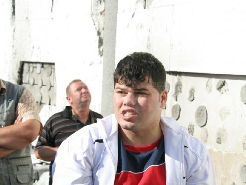 Un bărbat din Suceava acuzat de viol a încercat să se castreze cu o lamă