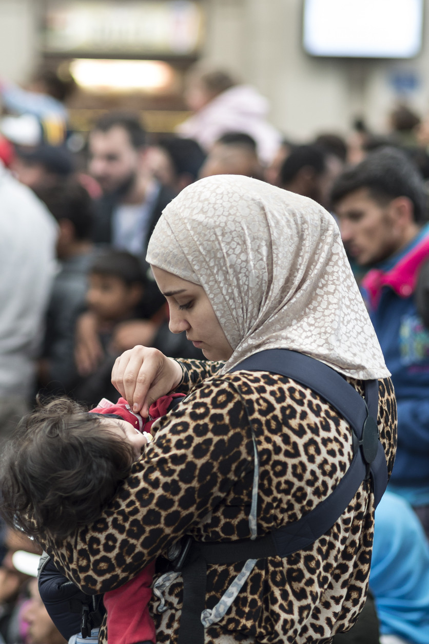 Cuplul afgan renegat de societate, după ce și-a botezat copilul Donald Trump