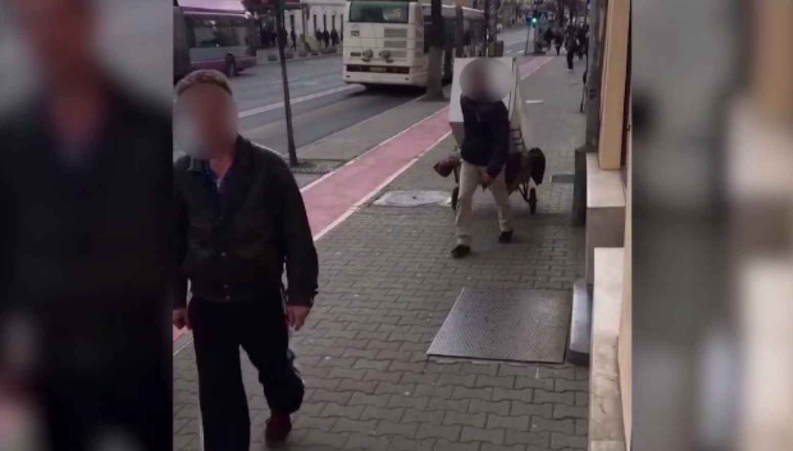 Metoda inedită prin care doi hoți din Cluj au încercat să-și ceară iertare după ce au fost prinși